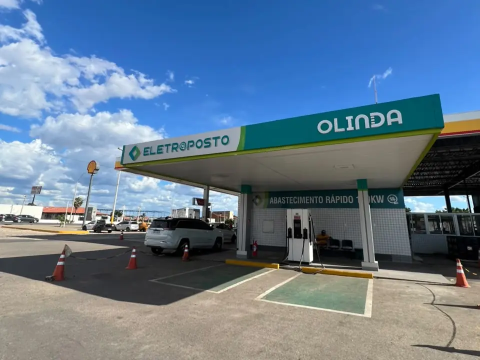Eletroposto Olinda, recarga rápida em posto