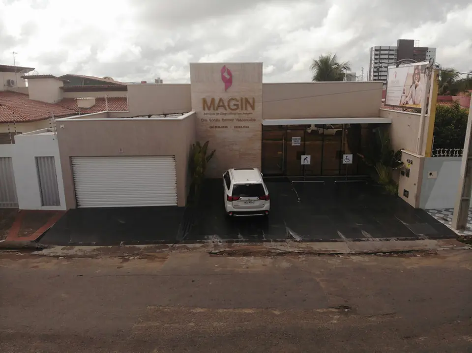 Usina solar instalada pela Taldi: Clínica Magin