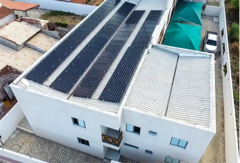 Usina solar instalada pela Taldi: JR Equipamentos