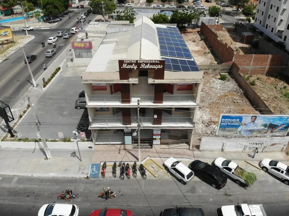 Usina solar instalada pela Taldi: Tecmicro Informática