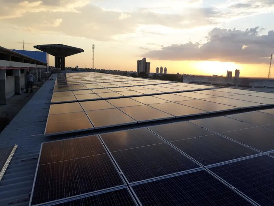 Usina solar instalada pela Taldi: UFERSA